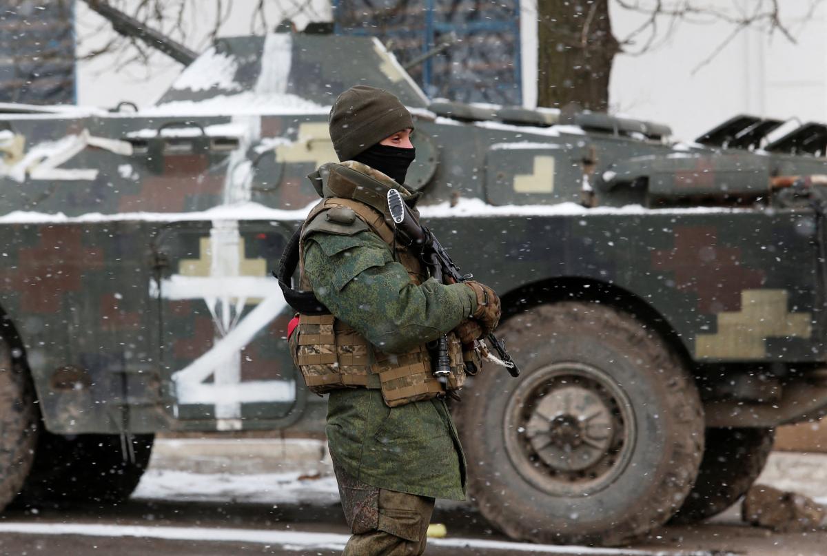  ocupanții fug din Ucraina, rănindu-se intenționat/foto REUTERS 