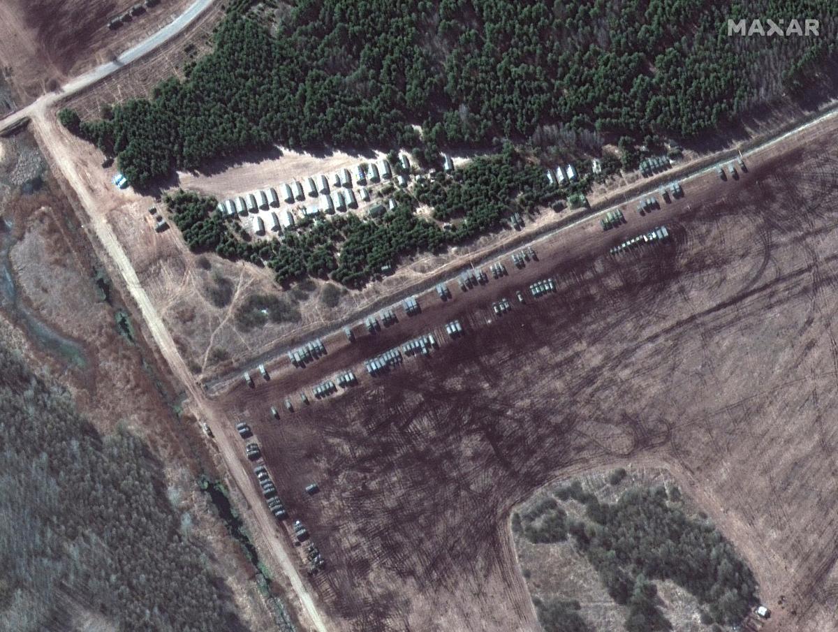  acumularea de trupe a fost observată la granița Bielorusă-ucraineană/photo Maxar Technologies via REUTERS 