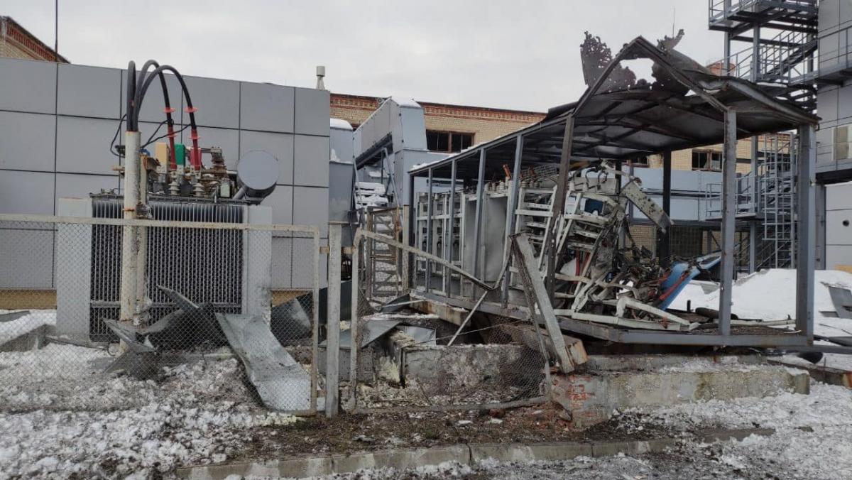  în timpul bombardamentului din 6 martie, ocupanții au distrus stația RU-0,4 kV/fotografia Inspectoratului de Stat pentru reglementarea nucleară a Ucrainei 