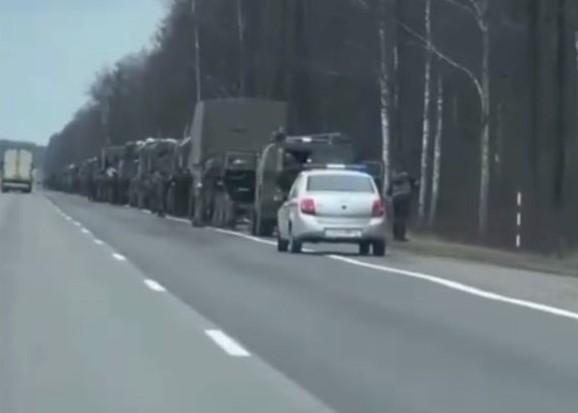  o coloană inamică care se deplasa spre Ucraina a fost observată în Belarus/screenshot 