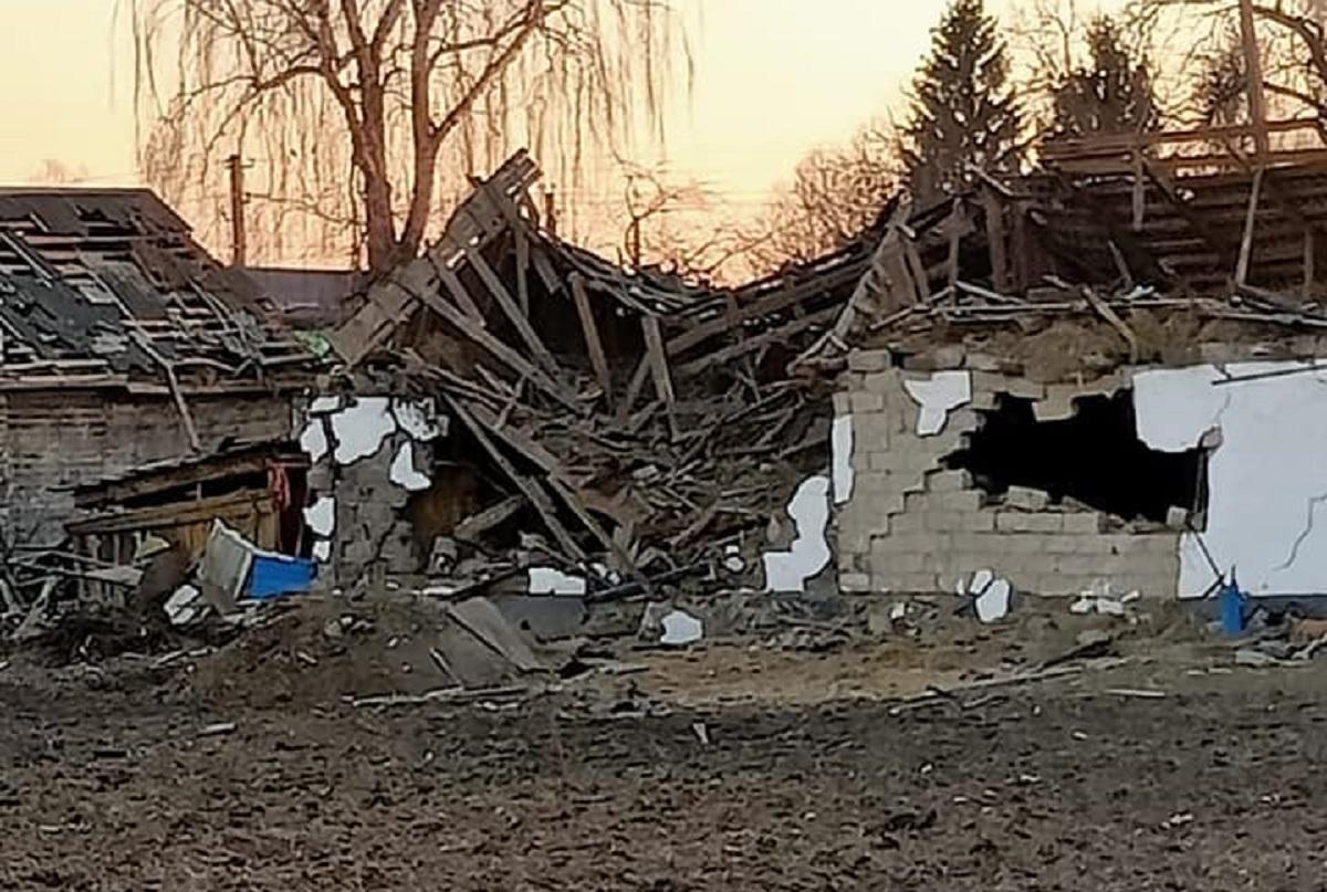  13 clădiri au fost avariate în regiunea Jitomir ca urmare a unui atac aerian de către ruși/fotografia serviciului de urgență de Stat 