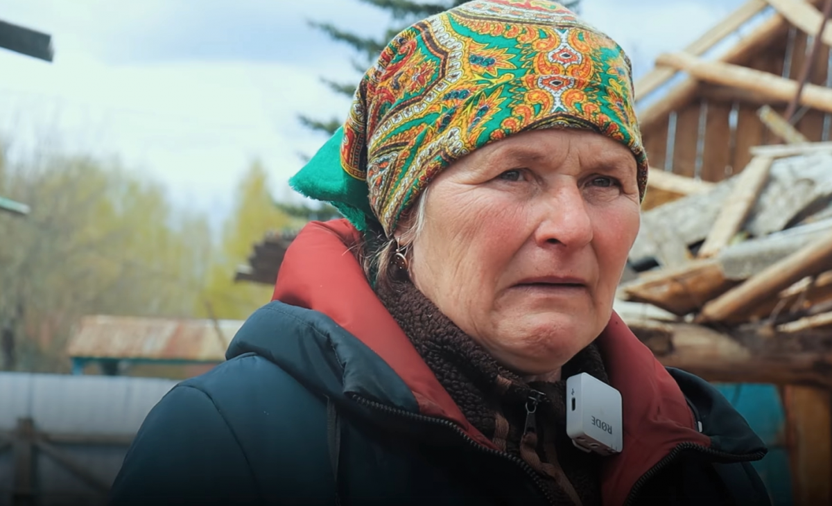  un rezident al unui sat din regiunea Kiev a povestit cum a supraviețuit atacurilor aeriene/screenshot din videoclip 