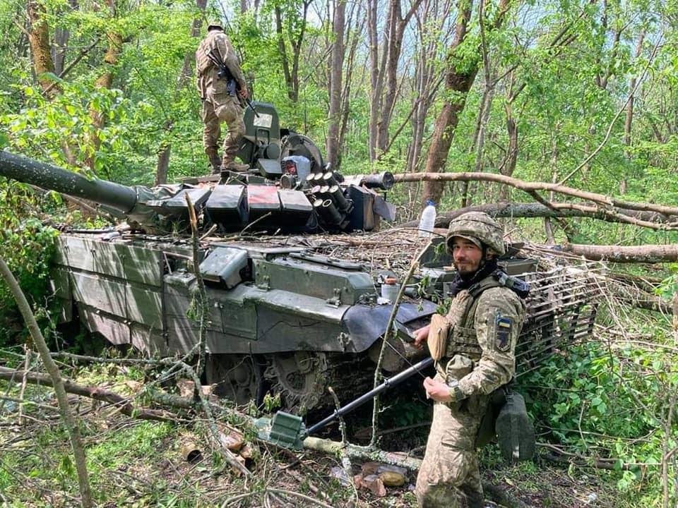  militari ucraineni și echipament militar al ocupanților/fotografia Statului Major General al Forțelor Armate din Ucraina 