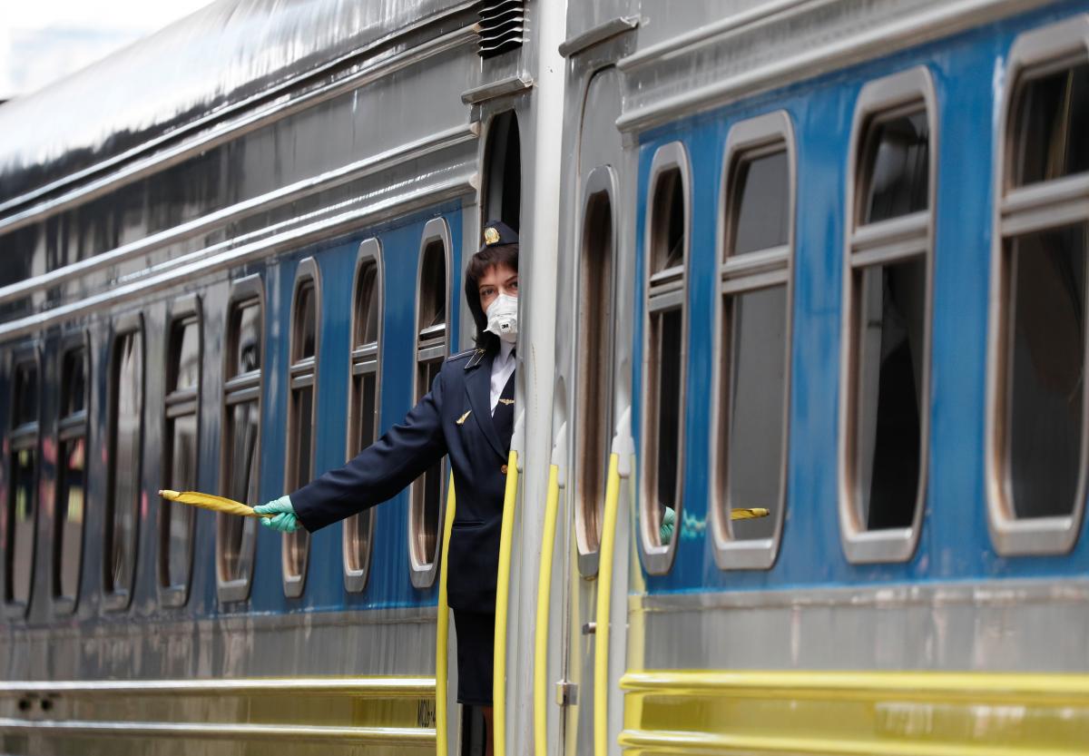  rușii au tras la stațiile de cale ferată/foto REUTERS 