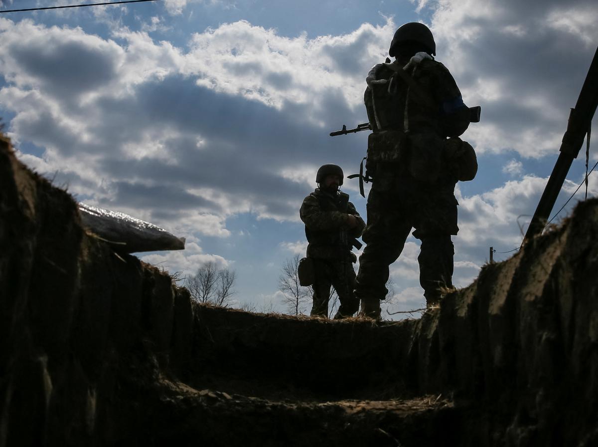  APU în Donbass rezistă efectiv invadatorilor/foto REUTERS 