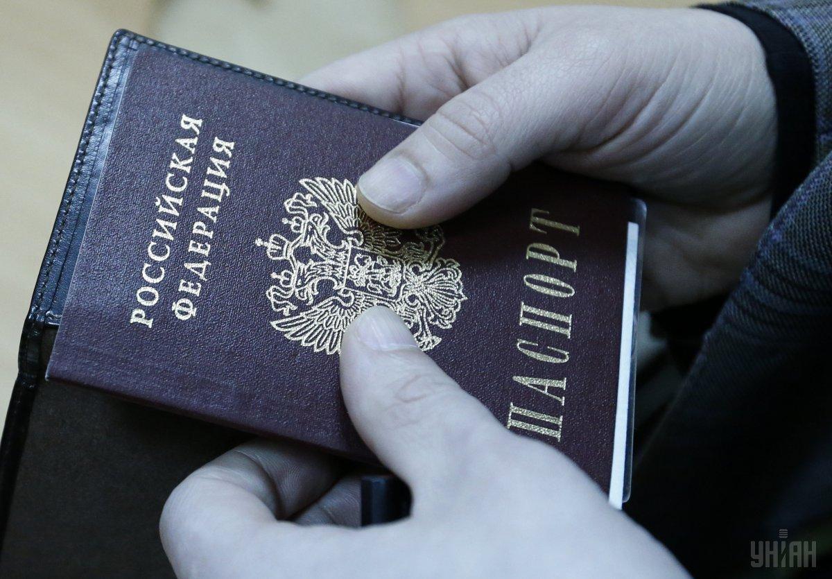  30 de persoane au primit pașapoarte rusești în Melitopol/foto UNIAN