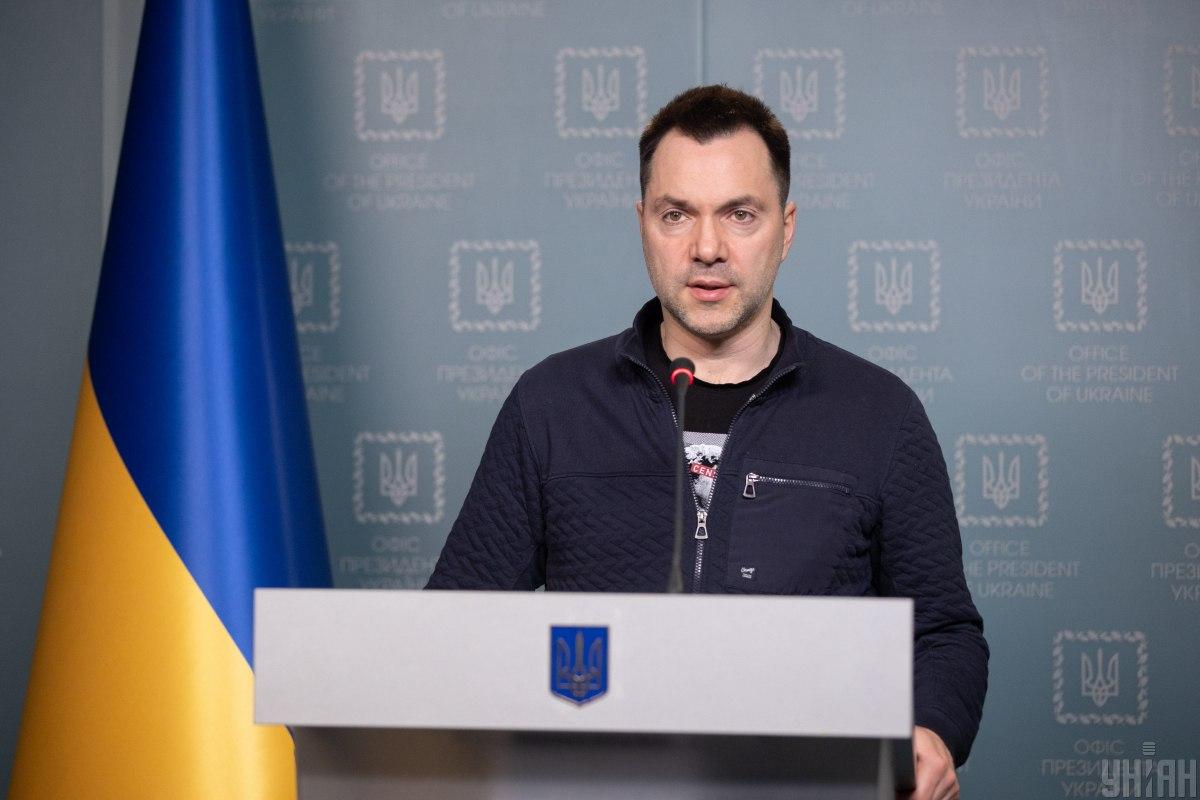 Arestovich a subliniat necesitatea unui transfer sistematic de arme către Ucraina/foto: UNIAN