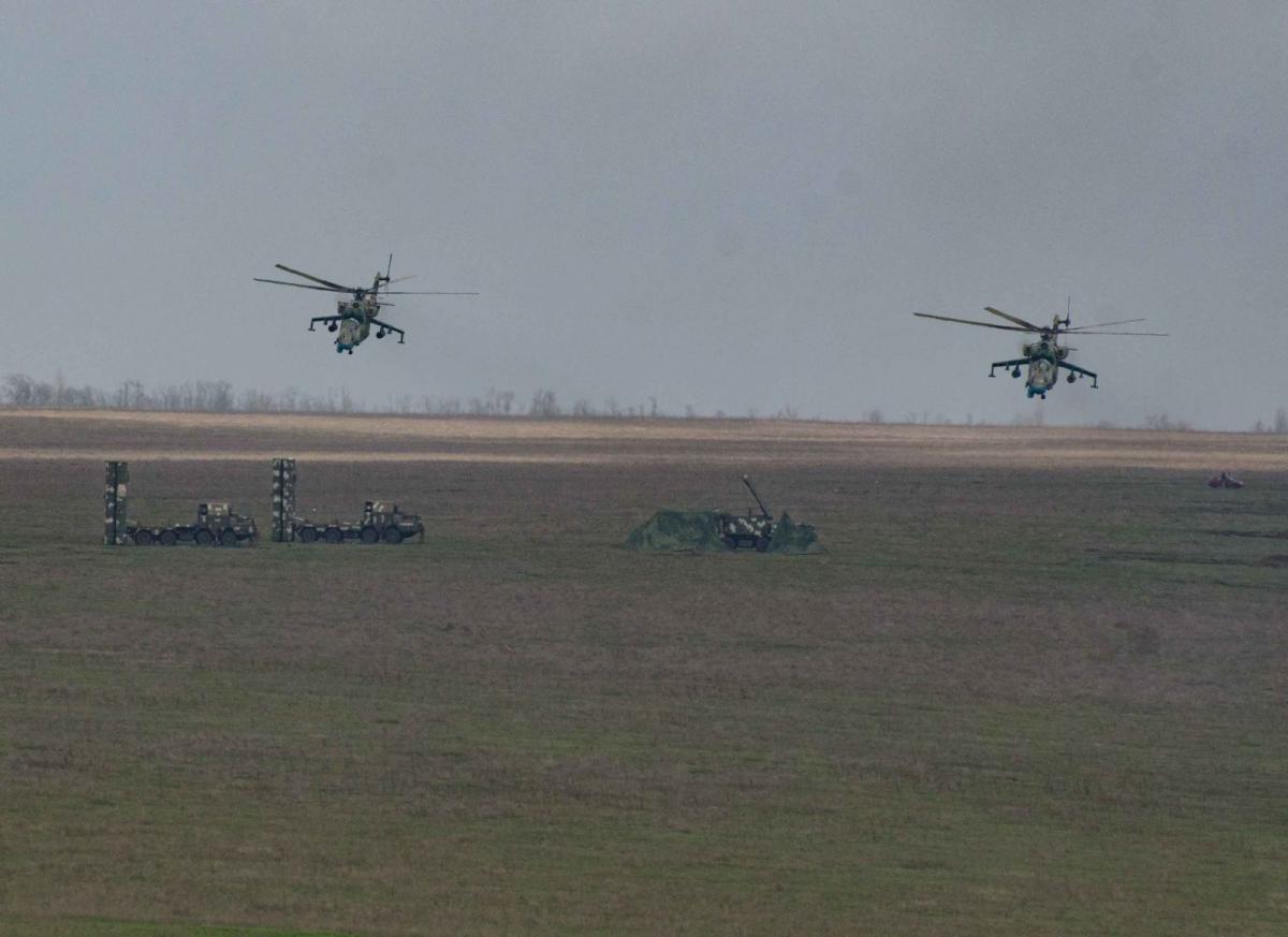  elicopterele ucrainene au lovit pozițiile inamice în jurul Alexandrovka/fotografia sediului OOS