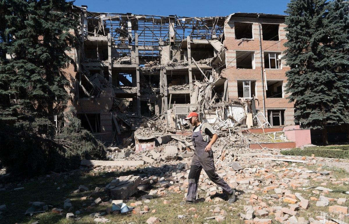  dușmanii au decojit din nou regiunea Kharkiv, există distrugere/foto Unian, Andrey Marienko