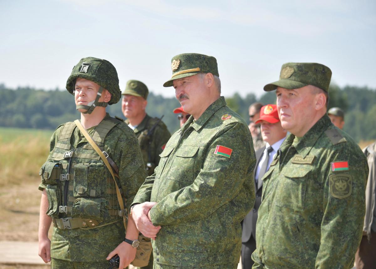 vojska-belarusi-na-granice-s-ukrainoj-ukrepljajut-pozicii-i-vedut-razvedku-219a287