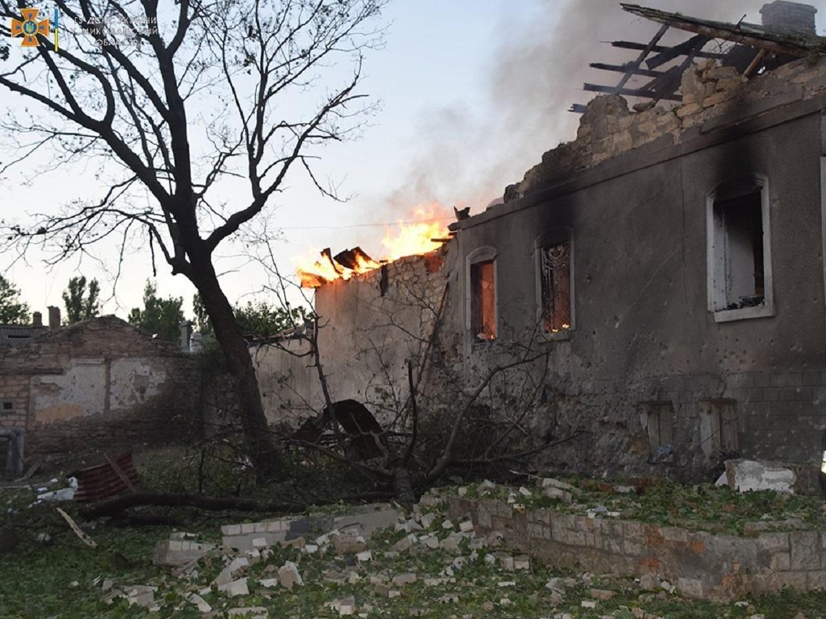  inamicul a tras în aproximativ 30 de așezări din sudul Ucrainei/foto facebook.com/MNS.GOV.UA 